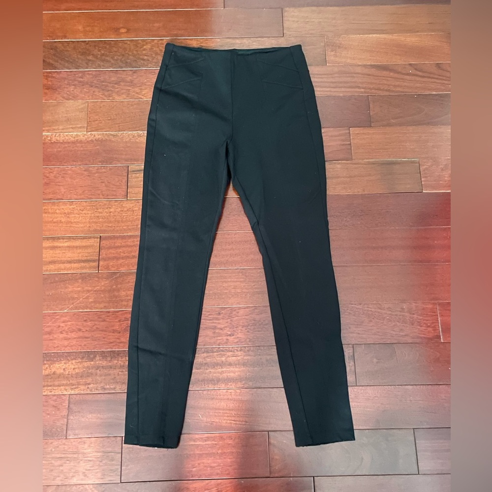 Liverpool women’s pants size 8 color black